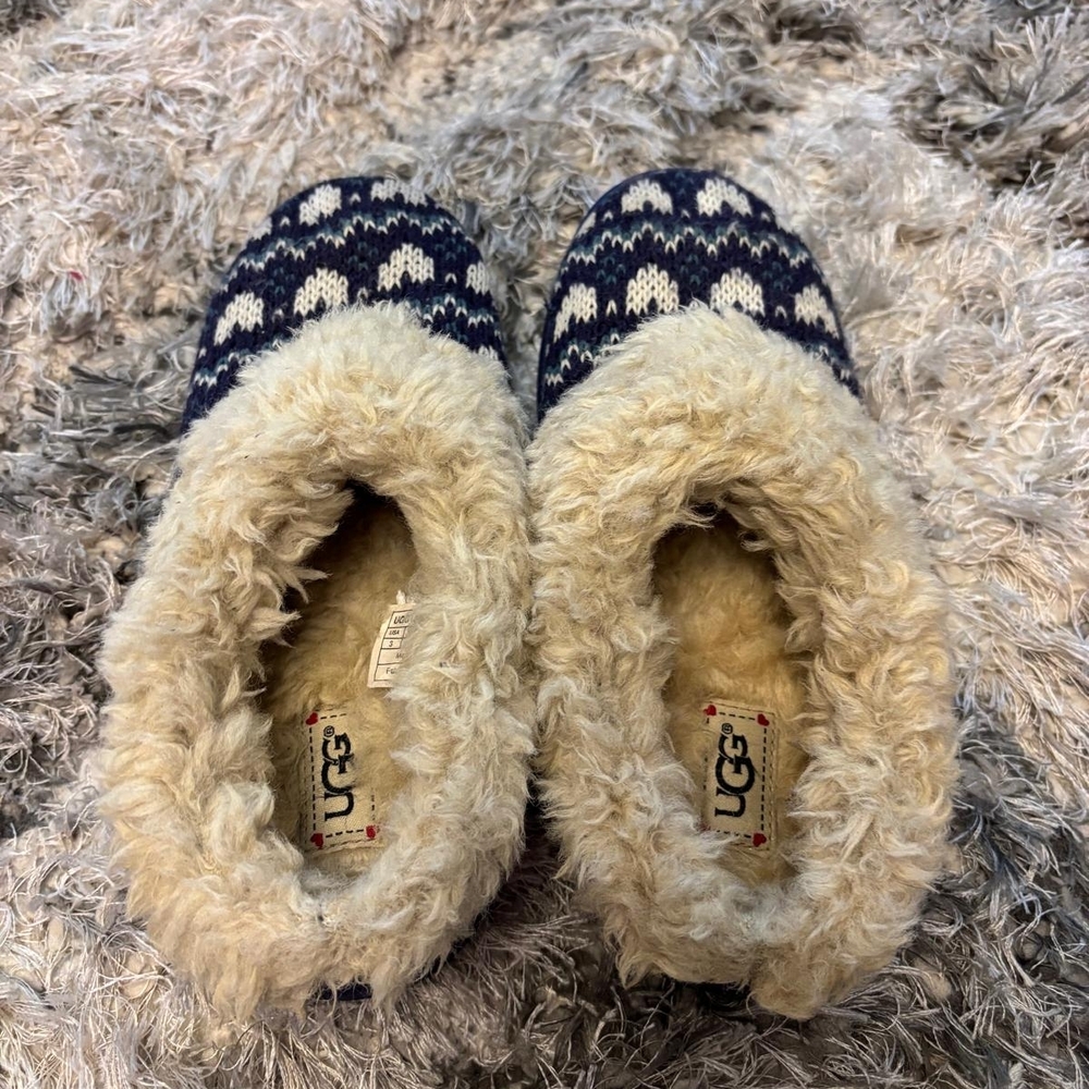 UGG Kids' Slippers in Navy and Cream